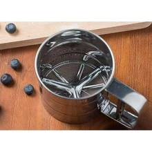 Polvilhador Peneira Caneca com Gatilho Manual em Aço Inox - Prata - Visão 2