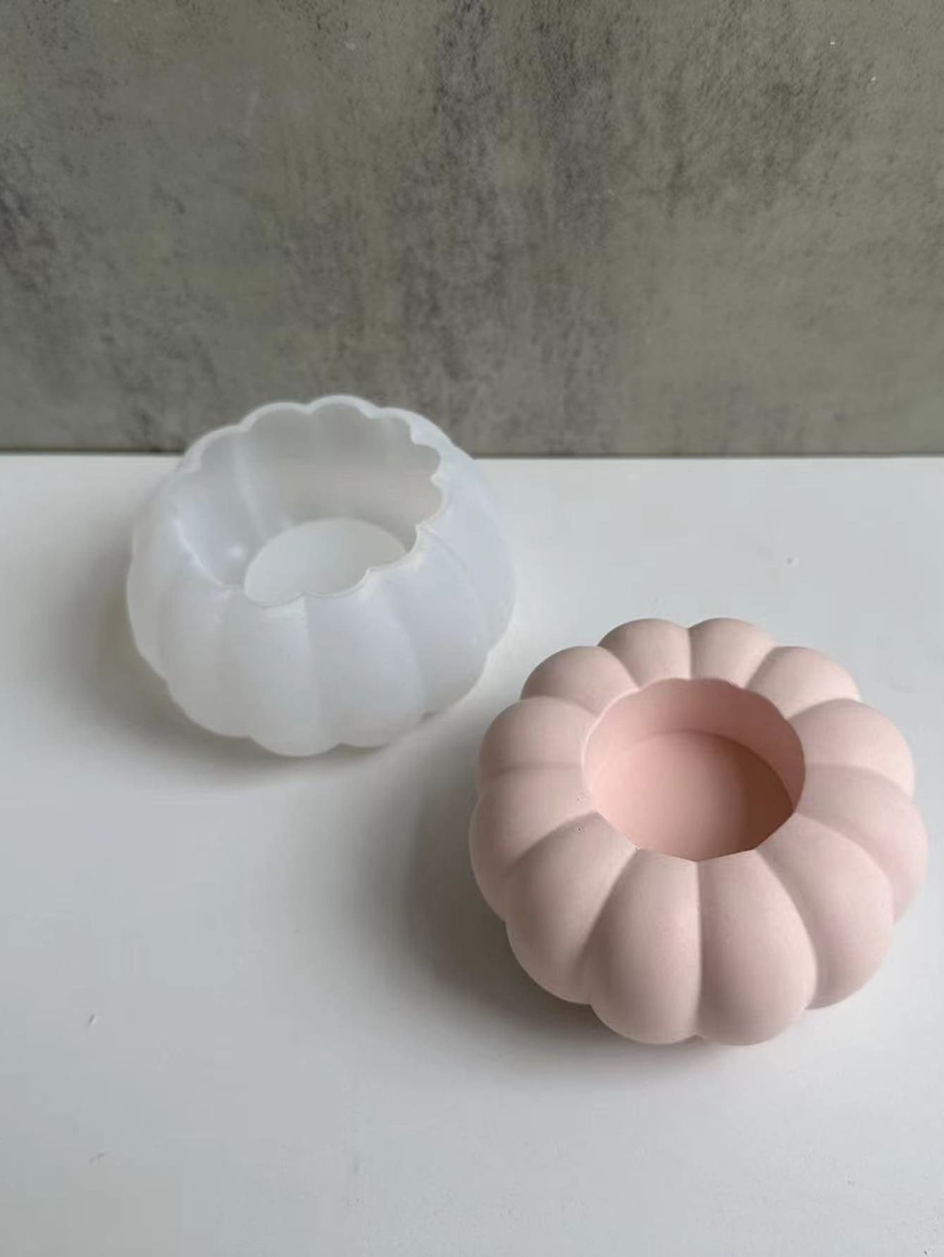 1pc Diy Resin Dripping Pumpkin Candle Holder Silicone Mold - White - View 1