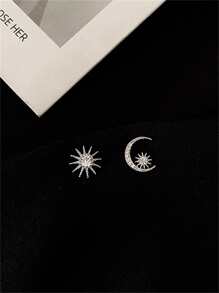 اقراط مسماري شكل غير متماثل مكعب زركونيا مناسب للنساء زوج واحد