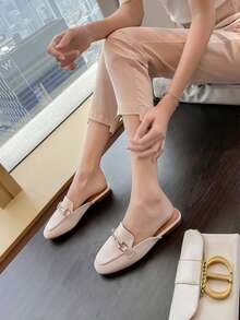 女式平底涼鞋拖鞋，2023年夏季新款，適合孕婦穿著的休閒鞋，寬鬆呈落狀設計，透氣舒適，適合室內外穿著 - 米色 - 查看 3