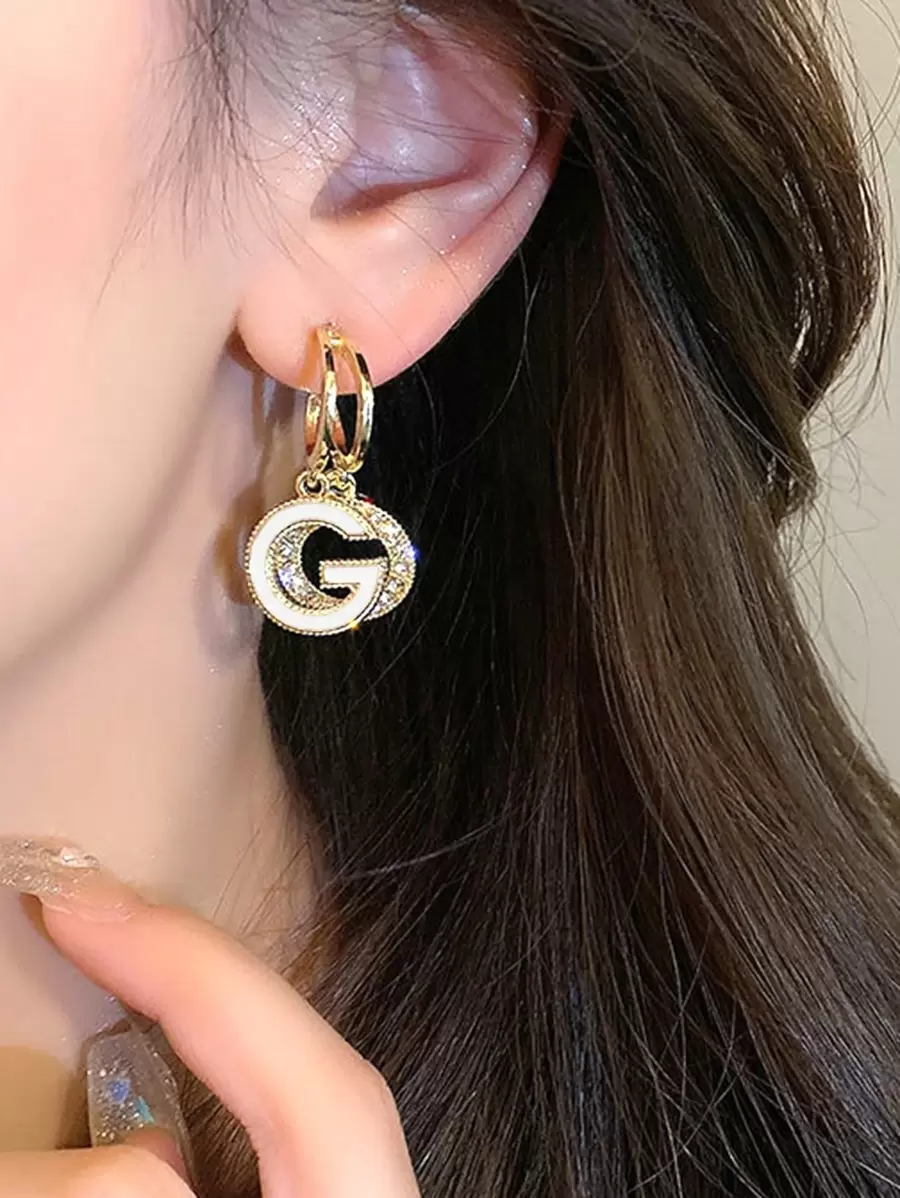 1入組時尚鋅合金字母耳墜適合女士適用於日常生活 - 彩色 - 查看 1