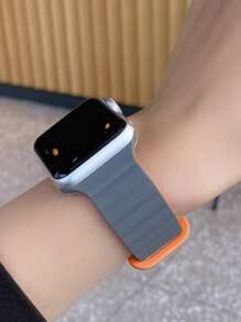1 Piece Unisex Silicone Magnetic Loop Strap Compatible With Apple Watch Band, 38mm 40mm 41mm 42mm 44mm 45mm 46mm 49mm For Apple Watch Series Ultra/10/9/SE/8/7/6/5/4/3/2/1