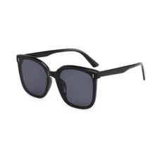 Retro Oversized Square Polarized Sunglasses For Men Women - Black - View 3