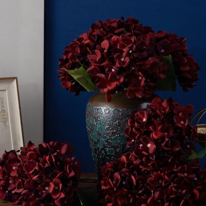 MEHELANY 1pc 18.5-Inch Realistic Silk Hydrangea Flower Decor, Burgundy Color, High-Quality Artificial Flower Suitable For DIY Wedding Bouquets, Parties, Home Decor, Kitchen, Garden, Hotel, Office, Valentine's Day, Mother's Day, Chinese New Year, Birthday Gifts, Wedding Backdrops, DIY Wreaths, Bridal Bouquets, Gifts For Her