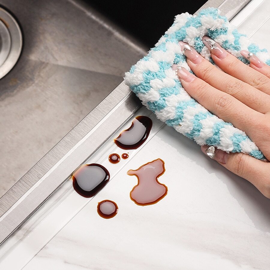 Kitchen Sink Gap Seal Tape Waterproof Selfadhesive Caulk Strip For Countertop / Stove / Sink