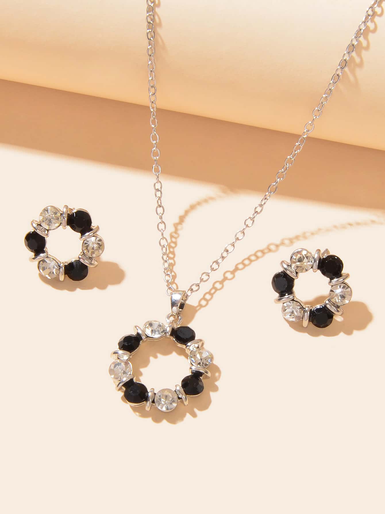 3pcs Tròn Đen & Trắng Pha lê Vật rủ xuống Dây chuyền Và Đen & Trắng Pha lê Bông tai stud - Đen và trắng - Xem 1
