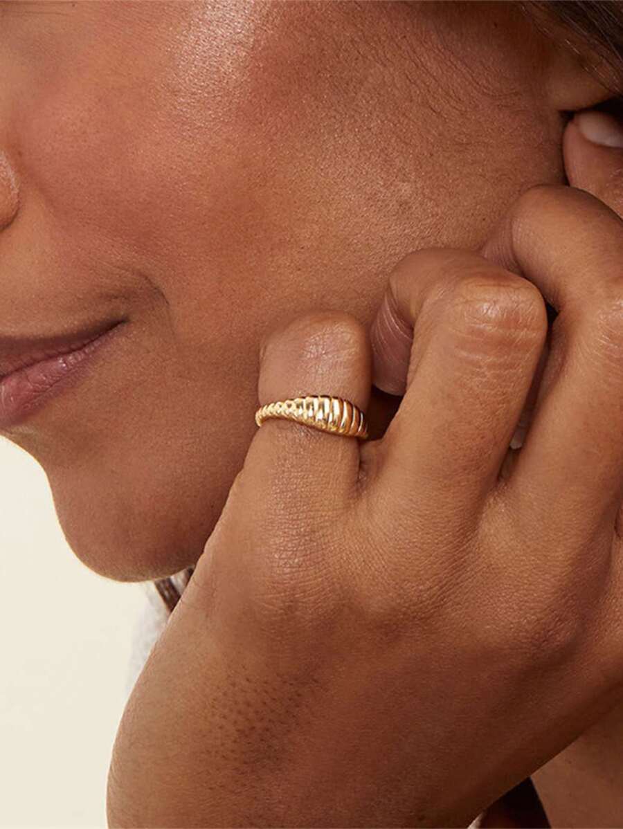 1 件优雅不锈钢 14K 镀金独特设计女士戒指，送给她的礼物