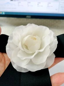 韩国时尚新款哑光布蝴蝶结和山茶花胸针带别针用于服装装饰，女士领结和花形胸针情人节 - 黑與白 - 查看 10