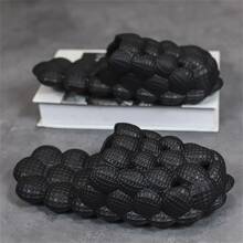 Couple's Fashionable Lychee Ball Slippers, Unisex Summer Slides - Black - View 3