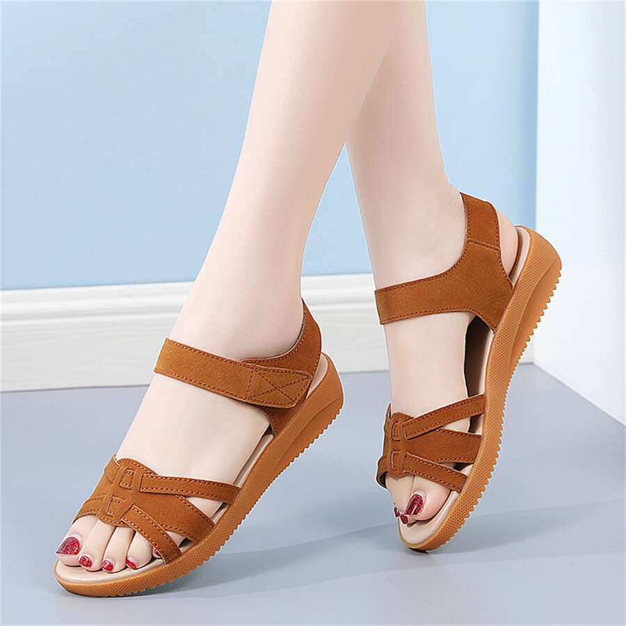 女性夏天2023新款韓語風格學生休閒涼鞋女性百搭坡跟跟厚鞋底涼鞋 - 棕色 - 查看 1