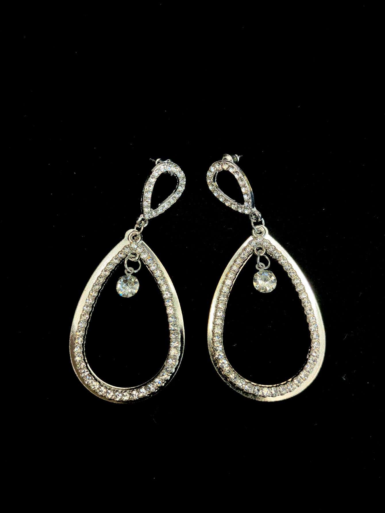 Arracadas Grandes Forma de Gota con Piedras Brillantes para Mujer - Plateado - Ver 1