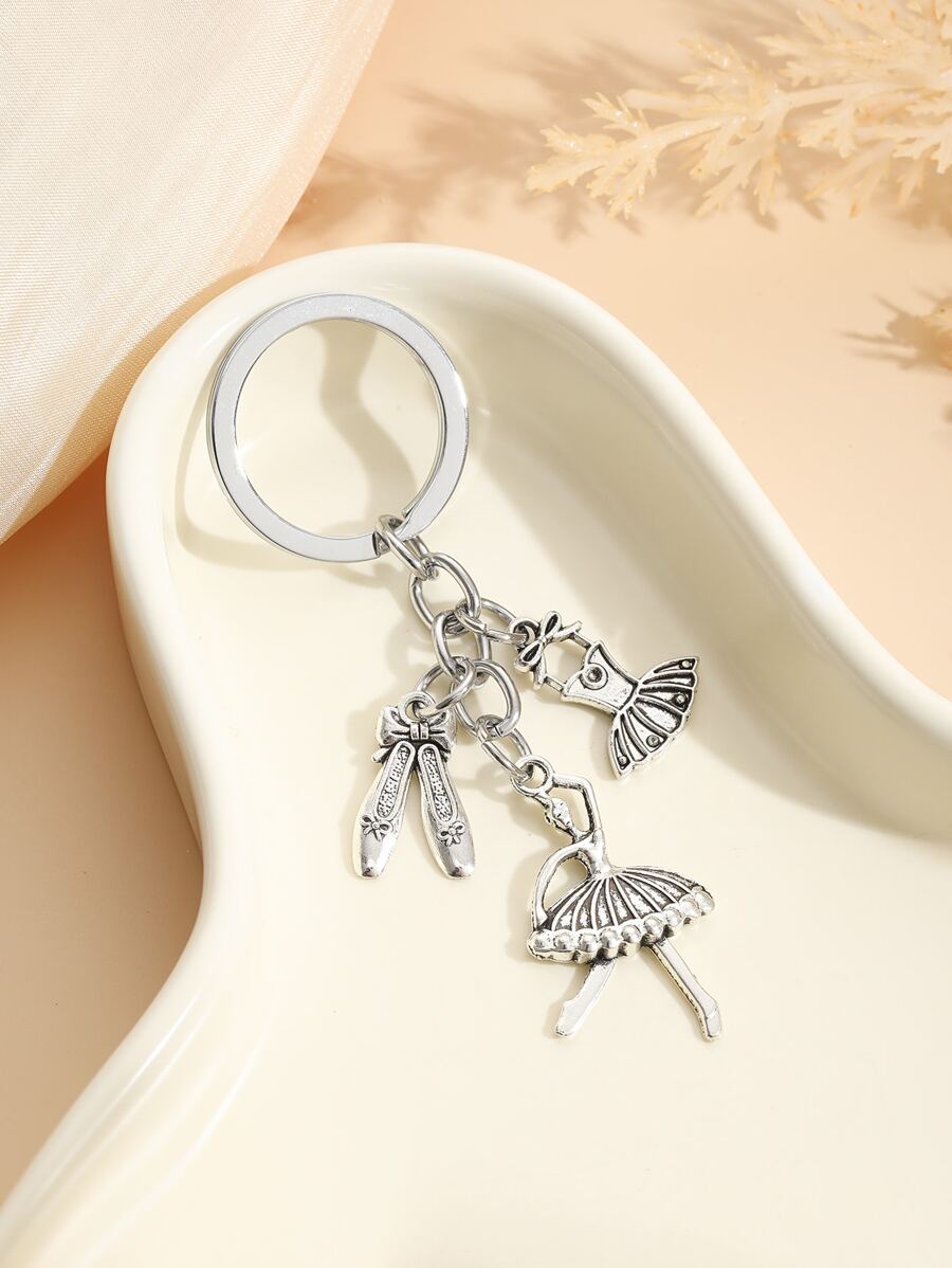 Street品牌為女性設計的芭蕾舞者靈感鑰匙扣，附帶鞋子和芭蕾古裝裙細節 - 復古銀色 - 查看 1