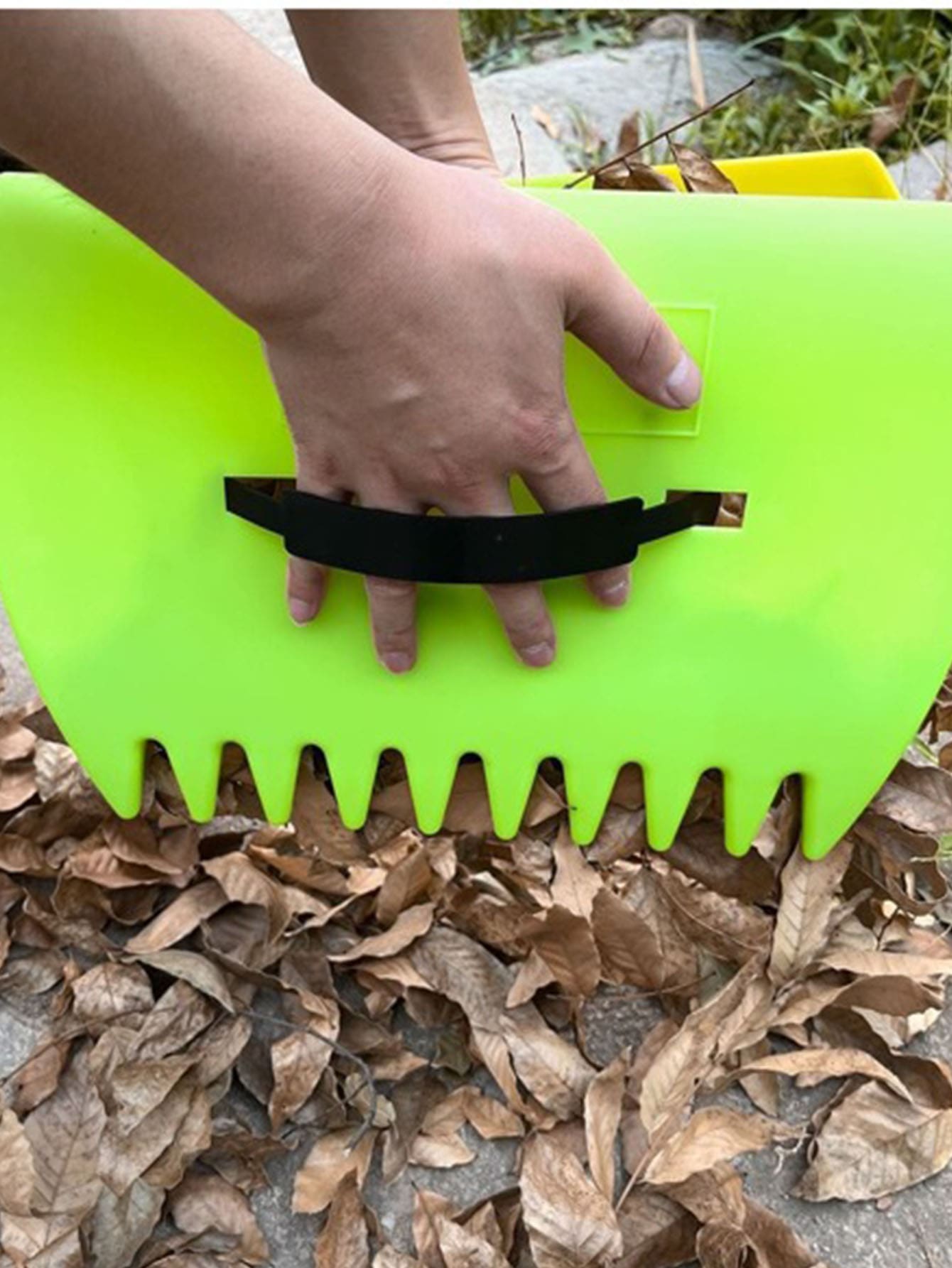 家居和生活的室外花園,園藝工具1入組室外花園塑料落葉耙,園藝和草坪用落葉收集器,綠色塑料園藝工具掉落葉子夾裝置,收集落葉和掃拭清潔,收集落葉工具 - 綠色 - 查看 1