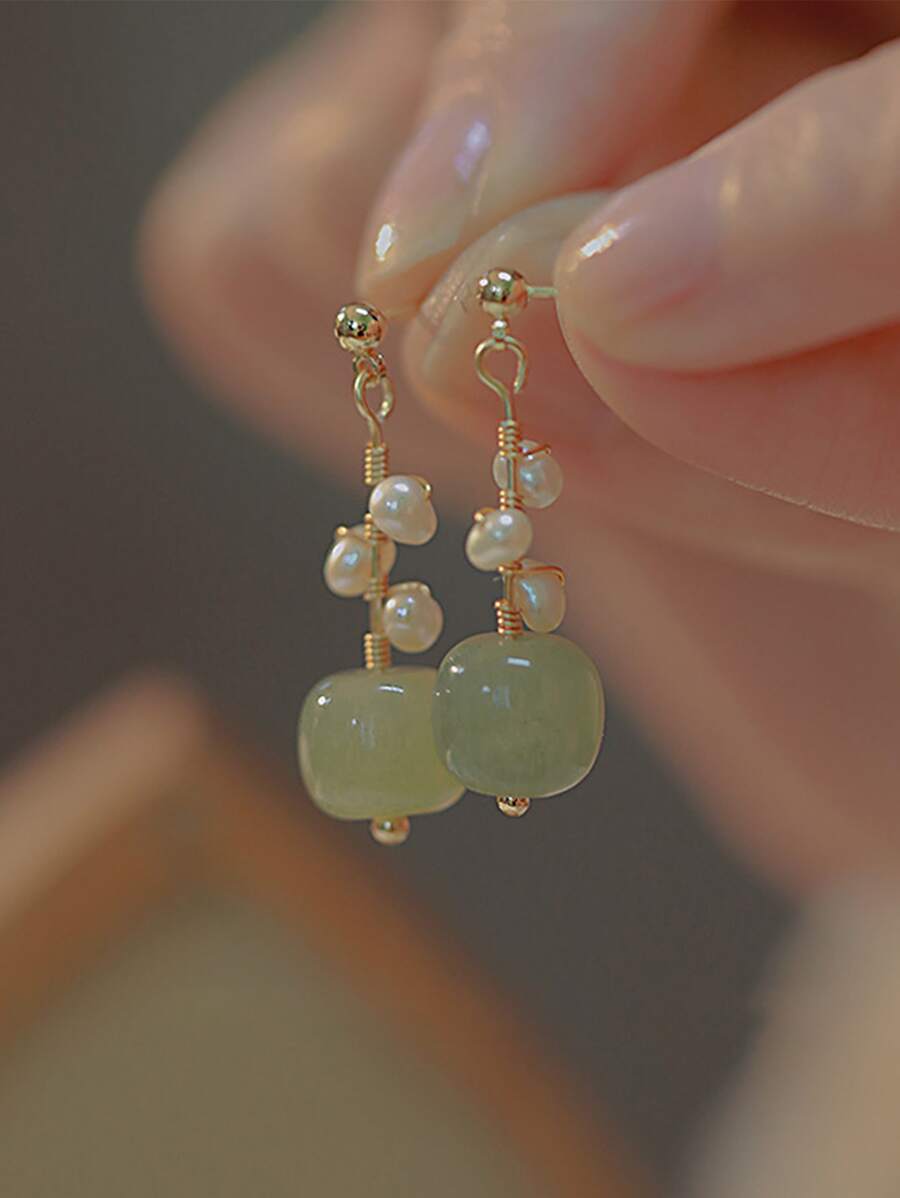 1pair Faux Jade Noctilucent Twisted Design Imitated Faux Pearl Earrings Suitable For Women - Multicolor - View 1