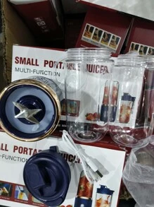 1pc Portable Usb Rechargeable Automatic Juicer For Home Use