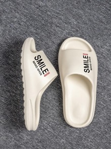 男士新款个性化字母印花时尚室内外沙滩水鞋，采用轻便透气的EVA材质，舒适百搭，适合日常休闲穿着。 - 米色 - 查看 2