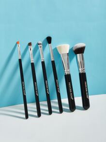 Princess Rose 6支装化妆刷套装，包含扁平粉底刷、斜角轮廓刷、眉刷、高光晕染刷、尖角眉刷和眼影刷。刷毛采用优质合成纤维制成，柔软顺滑，亲肤舒适。蓬松的刷头更容易抓取粉状产品，打造更佳妆效。这套化妆刷满足您各种面部彩妆需求，助您轻松打造精致妆容。化妆刷套装齐全，是您打造完美妆容的理想之选。 - 黑色 - 查看 1