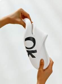 Men's Fashionable And Comfortable Indoor House Slippers - White - View 2