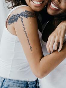 2 pegatinas de tatuaje semipermanentes de hierbas azules con patrón de palabras y alas, duraderas y no reflectantes, para brazo o cuerpo,tatuajes maquina para tatuar tatuajes falsos - Negro - Ver 2