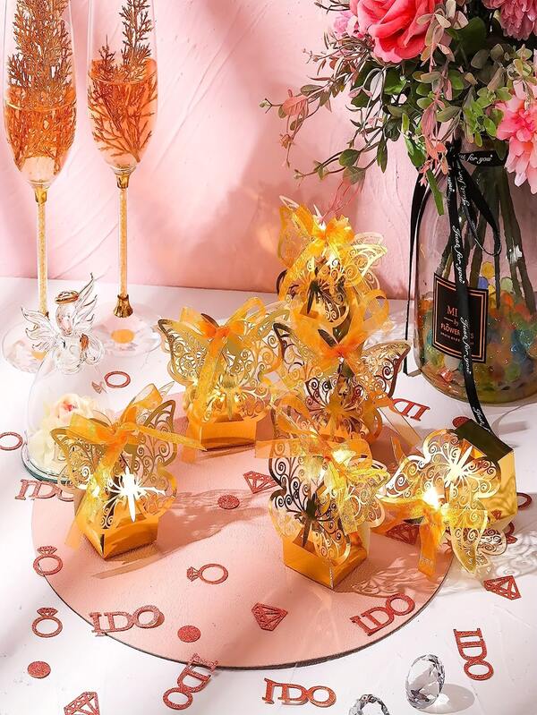 20pcs Golden Butterfly Laser Cut Favor Boxes DIY Wedding Birthday Gift Candy Boxes With Ribbons Cute Chocolate Box For Wedding Bridal Birthday Party Favors Decoration Supplies