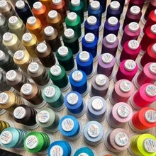 1 pieza Hilo de bordar multicolor alta resistencia poliéster para con bordado máquinas - PE029 - Ver 1