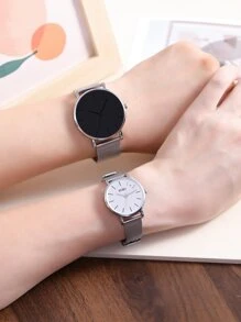 1 Set Orologi per Coppie, Orologi al Quarzo di Moda per Coppie e Collane a Forma di Cuore Magnetiche, Perfetti per Uso Quotidiano, Regali di Compleanno, Feste, Raduni Festivi e Come Regalo Ideale per Se Stessi o per Gli Amici. Scatole Non Incluse