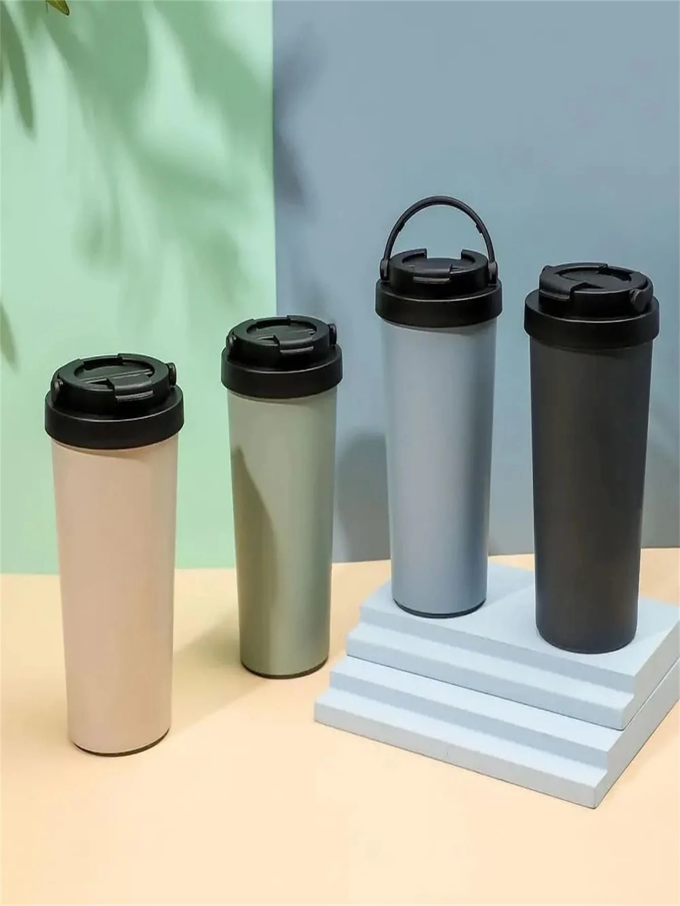 Cups - 彩色 - 查看 1