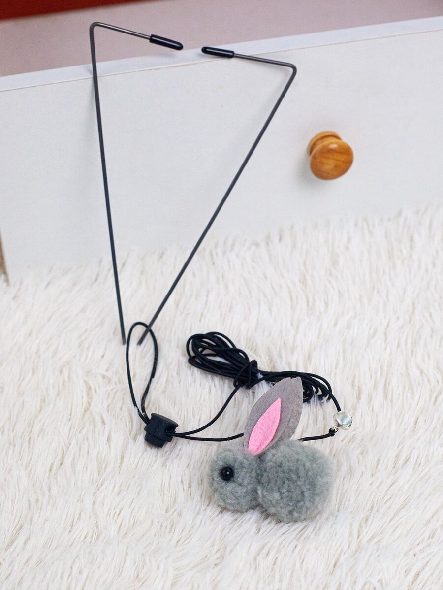 1pc Realistic Bunny Shaped Triangle Wire Hanging Cat Toy For Self-entertainment
