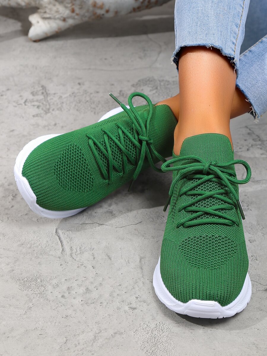 New Arrival Women Plus Size Outdoor Sports Knit Mesh Sneakers Breathable Soft Sole Lace-Up Casual Student White Shoes