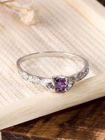 1pc Exquisite Purple Cubic Zirconia Ring With Simple Design, Perfect For Banquets Or Gifts