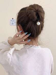 1个女士海绵发髻器，美发造型工具，发饰