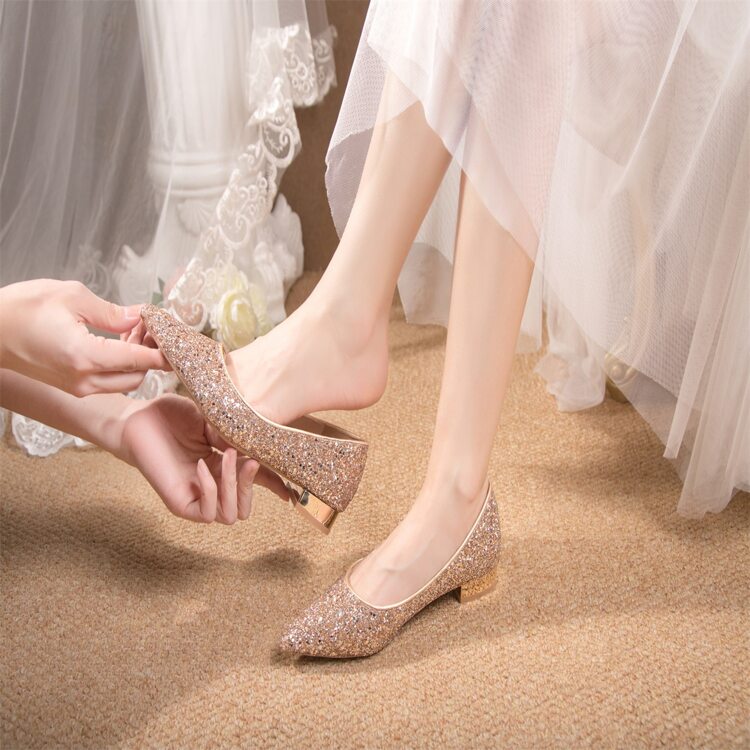 Comfortable black heels for wedding best sale