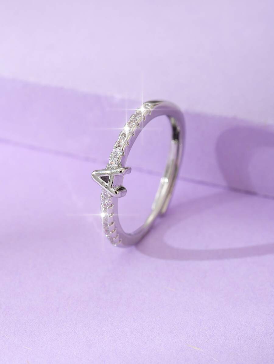 1入組簡約風和時髦結婚戒指帶26英文字母鏤空 - 銀色 - 查看 1