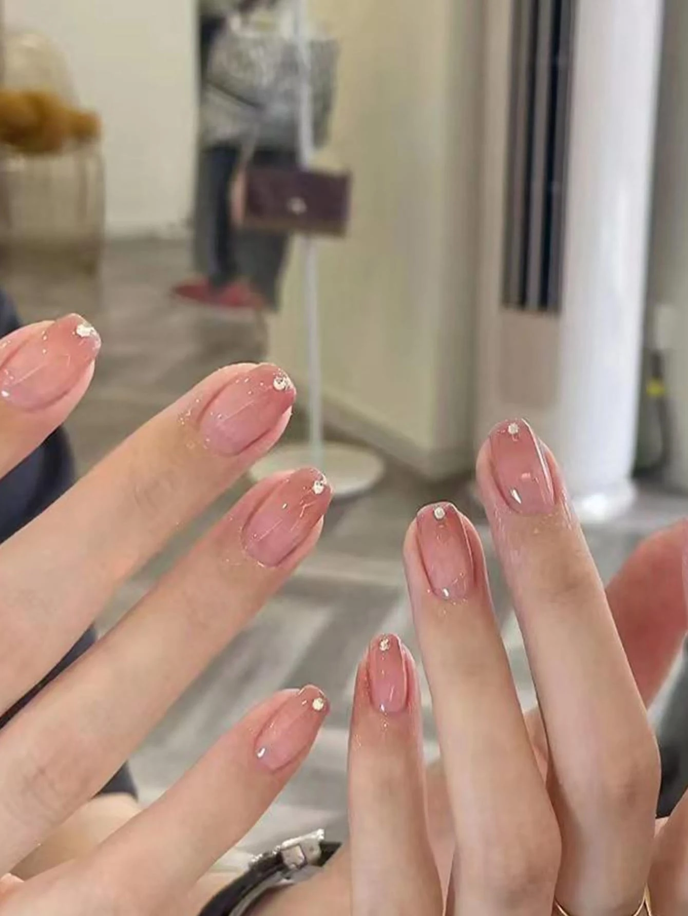 24入組短方形漸變粉色的水鑽指甲床單,帶1入組美甲拋光塊和1入組果凍指甲貼 - 彩色 - 查看 1