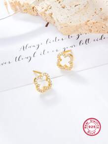 1 Pair Of S925 Sterling Silver High-Grade Stylish Exquisite Compact Ladies Hollow Four-Leaf Clovers Daily Wear Earrings Valentines - Gold - View 4