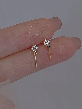 1 对极简法式几何钻石形状小耳钉，简约精致别致百搭耳环