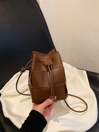 1pc Fashionable Mini Bucket Bag, Versatile Casual Woven Ladies Handbag, Elegant Commuter Crossbody Shoulder Bag, Niche Design Suitable For Daily Use