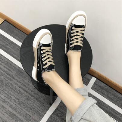 2023新品到貨低胸女性帆布鞋,韓語風格熊設計休閒運動鞋適合夏天