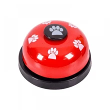 1 pièce Cadeau pour amateurs de chats/chiens et cloche en forme de trace de pattes d'animal de compagnie pour maman de chien/chat, cloche d'apprentissage pour caniche, jouet interactif à cloche dorée, livraison en couleur aléatoire