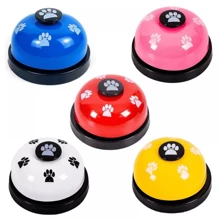 1 pièce Cadeau pour amateurs de chats/chiens et cloche en forme de trace de pattes d'animal de compagnie pour maman de chien/chat, cloche d'apprentissage pour caniche, jouet interactif à cloche dorée, livraison en couleur aléatoire