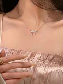 1/3/5pcs Women Butterfly Pendant Necklace, Rhinestone Decor Dainty Choker Necklace Valentine's Day Accessories - Silver - View 2