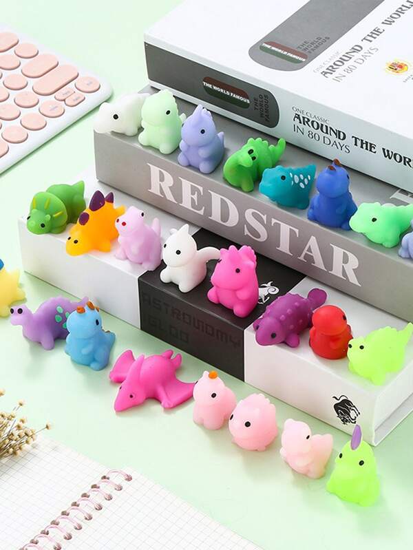 12 piezas/set Juguete de descompresión al azar estilo compresible dinosaurio & bollo , adecuado para fiesta