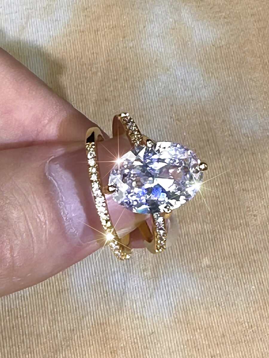 A Set Of Fashionable And Shiny Gold Color And White Cubic Zirconia Oval Ring - A Luxurious Gift For Girlfriend, Suitable For Date, Engagement, Wedding Or As A Festival Gift - Yellow Gold - View 1