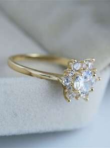 1枚时尚立方氧化锆戒指，适合女性佩戴，适合婚礼、订婚、周年纪念、派对、情人节礼物、送给妈妈的礼物、母亲节礼物。 - 金黃色 - 查看 4