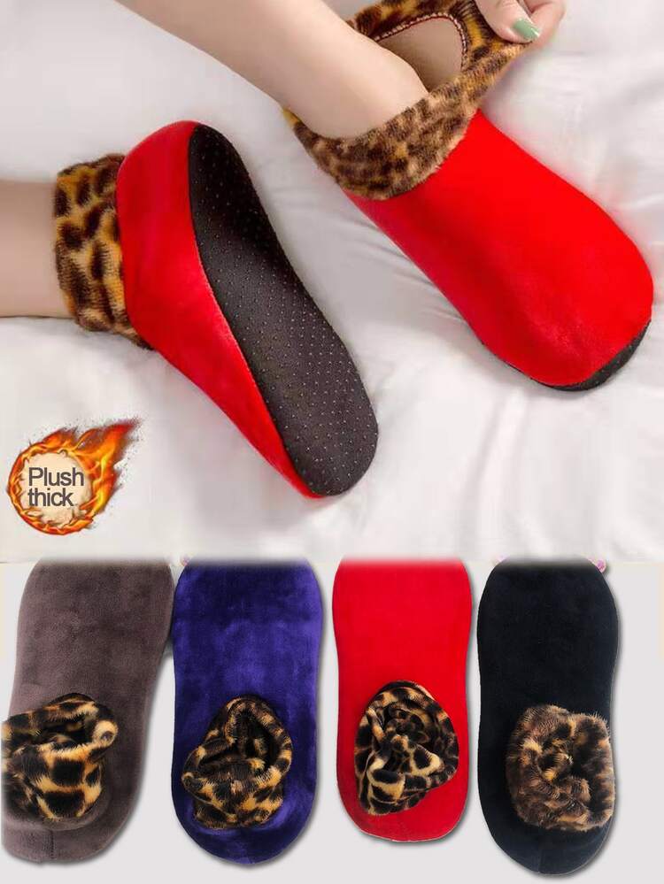 1pair Black Leopard Print Coral Velvet Anti-Slip Soft Indoor Floor Socks, Women Winter Warmth Socks With Non-Slip Dots And Plush Lining - Black - View 4