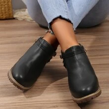 Black Flat Ankle Boots For Women With Round Toe And Metal Buckle