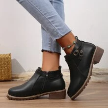 Black Flat Ankle Boots For Women With Round Toe And Metal Buckle