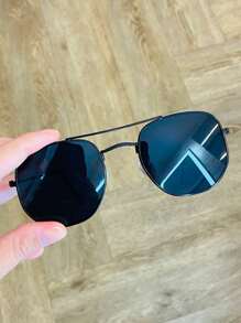 ILOOK Women Sunglasses - Black - View 2