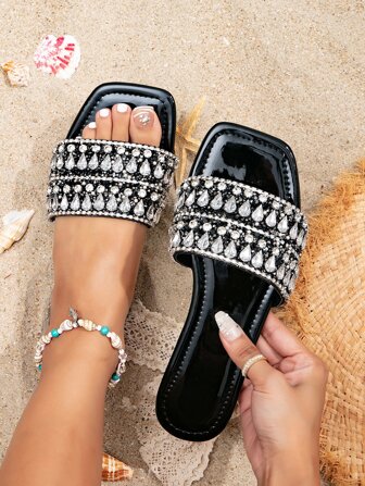 Summer Fashion Women's Rhinestone Flat Sandals, Casual Bohemian Seaside Style, Comfortable & Non-Slip, Plus Size Outdoor Slippers Valentines