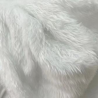 1 件白色短毛绒面料，极简主义涤纶 2 厘米绒高白色毛绒面料，适用于 DIY 圣诞树裙、袜子、婚礼地毯